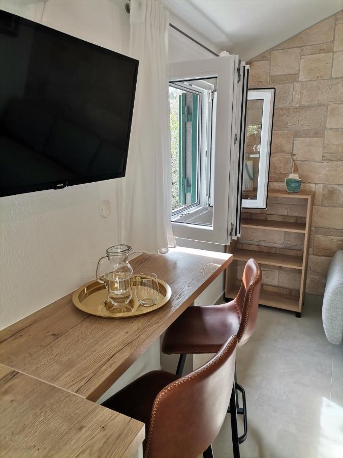 Holiday Batarelo تروغير المظهر الخارجي الصورة