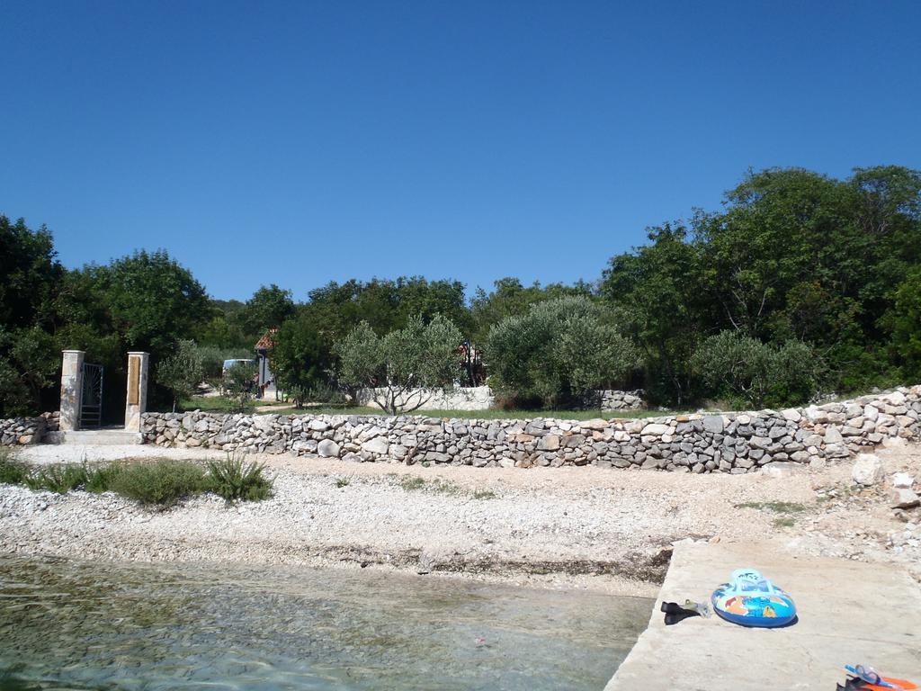 Holiday Batarelo تروغير المظهر الخارجي الصورة
